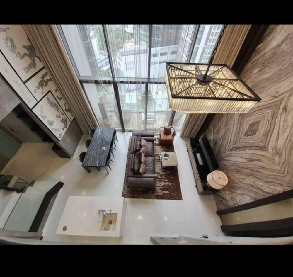Vittorio Luxury Condo For Rent (Phrompong)Room Type: 2b2b Duplex StyleSize: 168 sqmFloor: 20+Rental Price: 200,000 THB per monthSelling price at 72,000,000 THB
